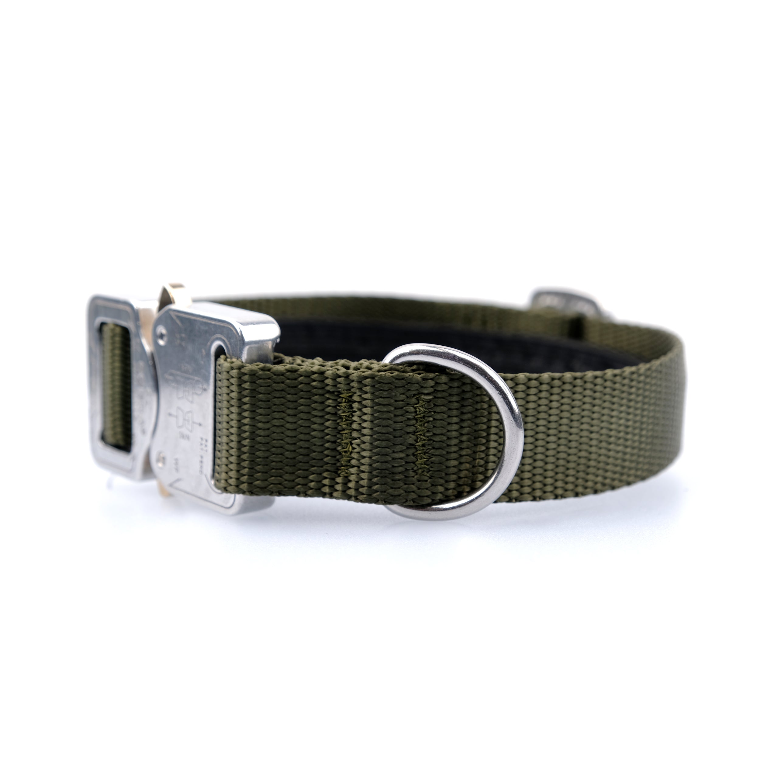 Cobra buckle hotsell dog collar